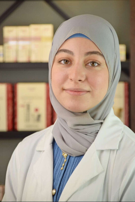 Portrait: Estabraq Alsaadi, Lehrling